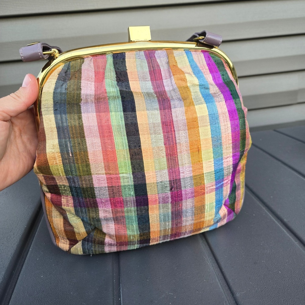 Vintage Rainbow Plaid Purse Bag Gold Tone Kiss Lock Purple Strap. Read